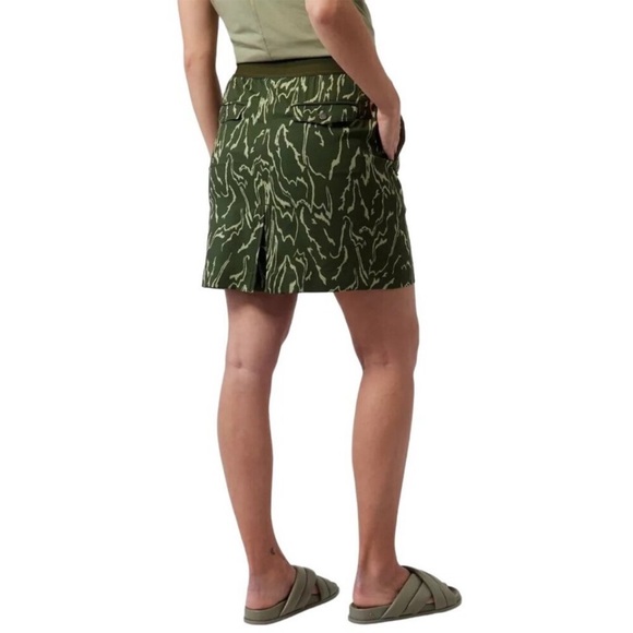 Athleta Vienna cargo skort. Size 4. Excellent condition - Picture 5 of 14